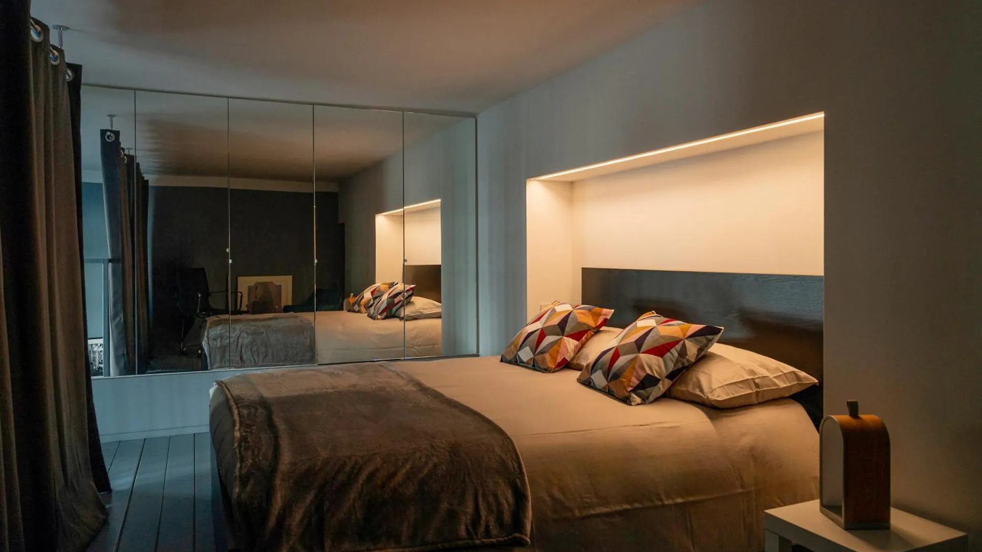 Monviso Design Loft R&R Apartment Milan Italy